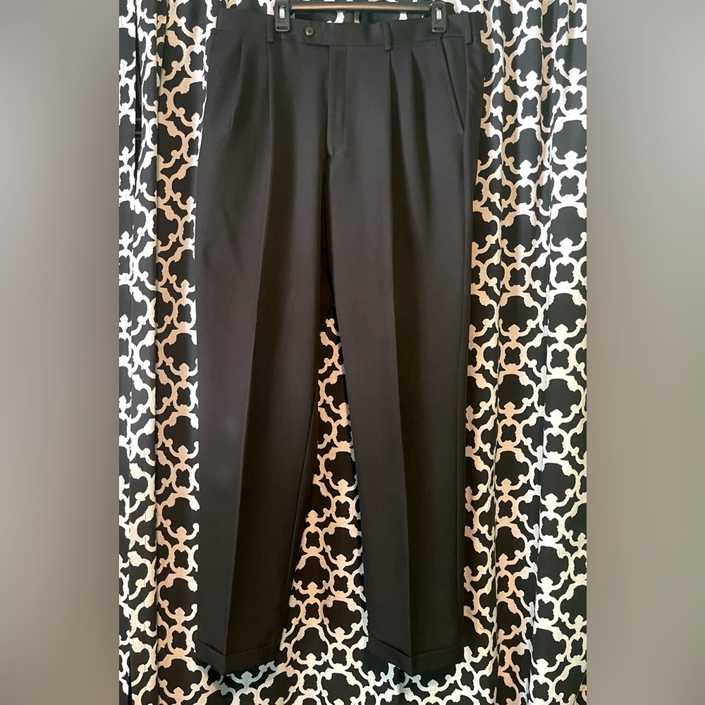 Men’s black dress pants
